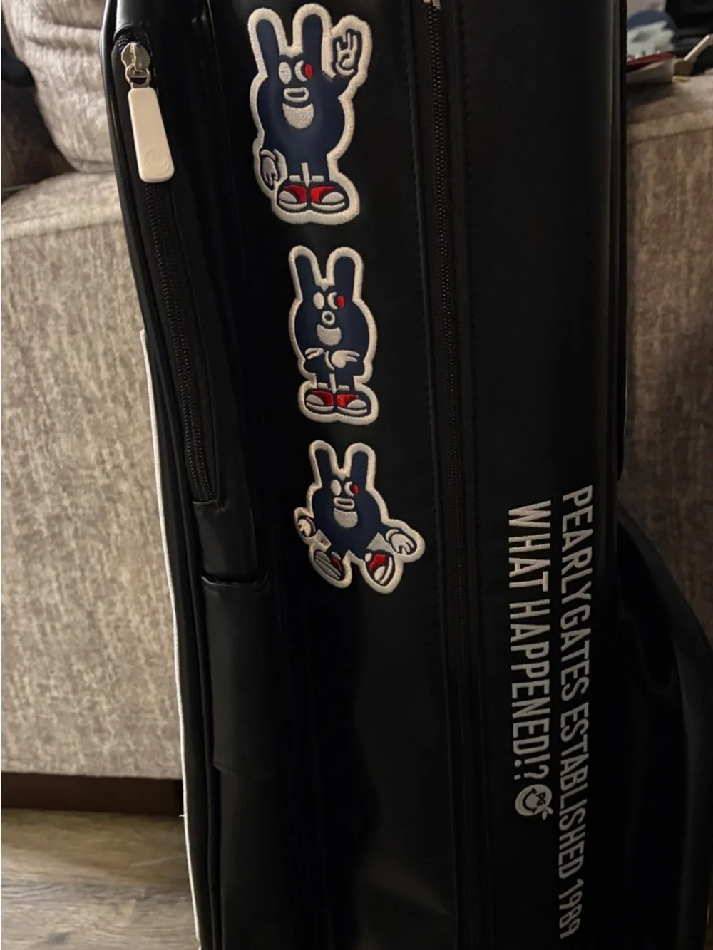 Men’s Black and White Golf Bag